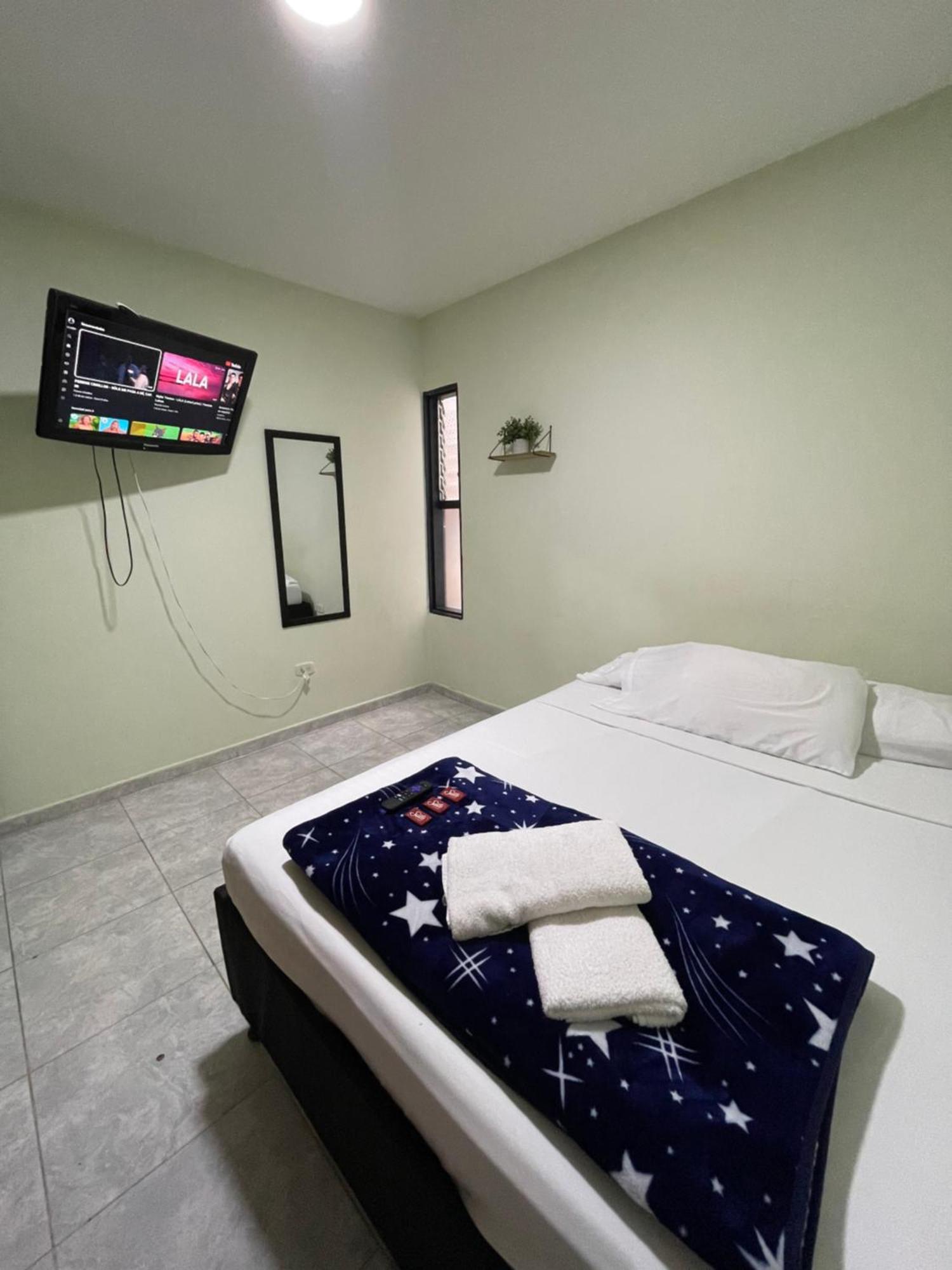 Apartamento Plazoleta De Colores Apartamento Guatapé Exterior foto